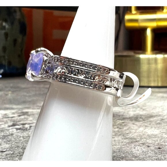 Ring Bomb Party Ring, NWOT, size 6, opaque looking stone silver color band - Picture 7 of 7